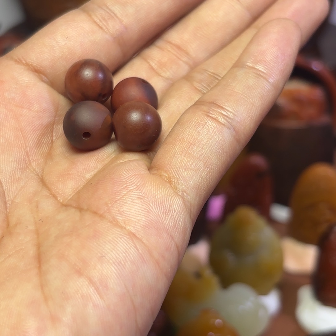 树***泽和田玉未镶嵌颈饰