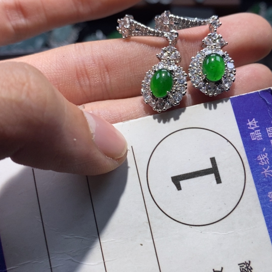 媛***翡翠未镶嵌颈饰翡翠