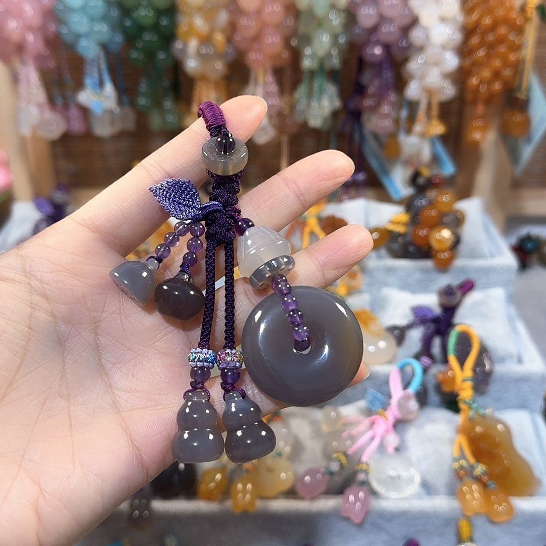 玛瑙/玉髓钥匙挂件未镶嵌