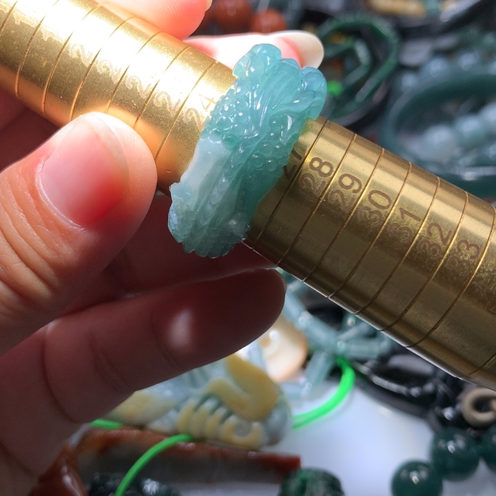 翡翠颈饰未镶嵌保真天然A货翡翠