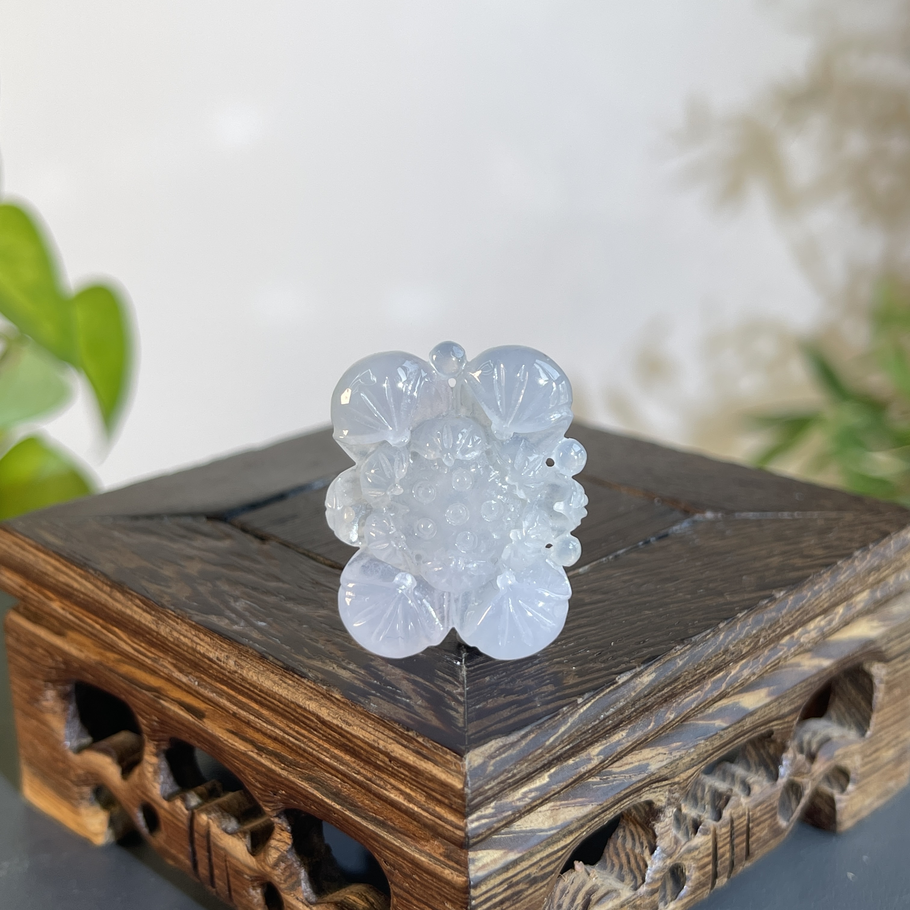 JXW17-188 天然缅甸A货翡翠 莲花