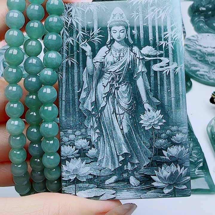 翡翠未镶嵌颈饰多样性发货天然的A货翡翠