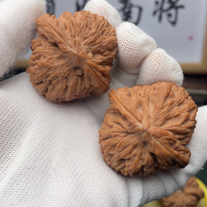 文玩核桃吊坠454539尺大肚肉球