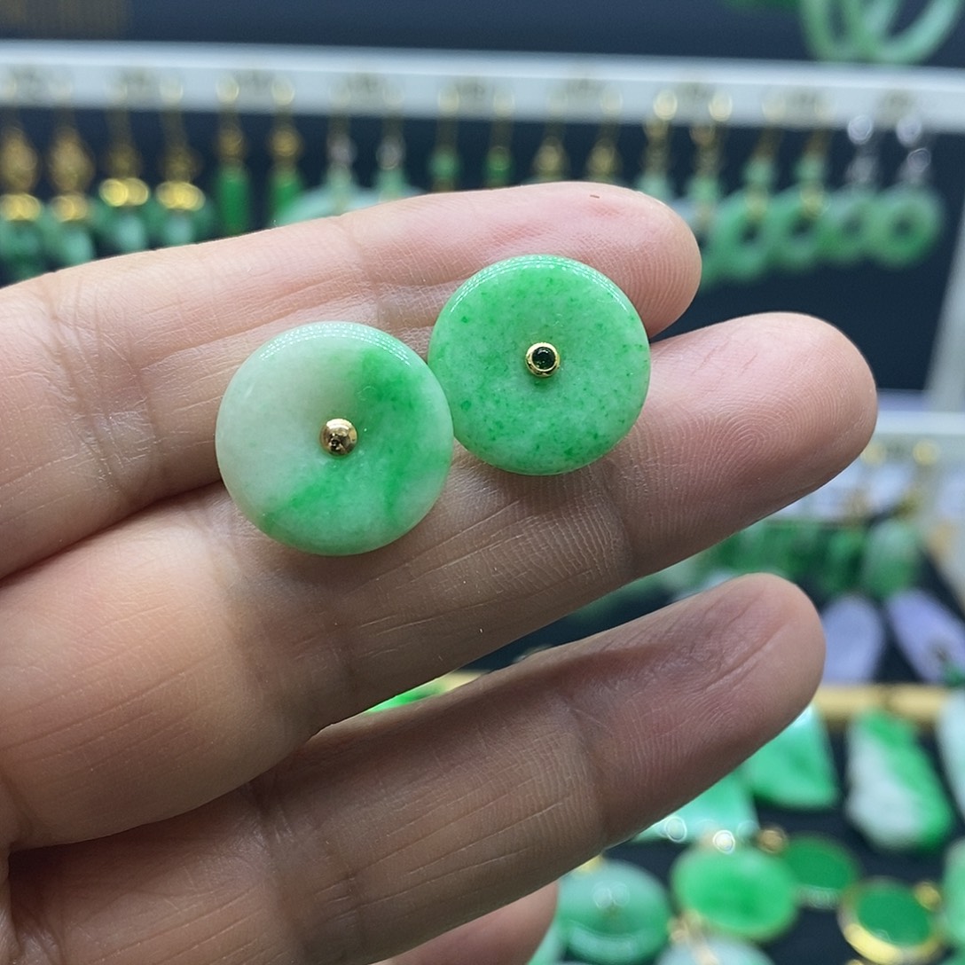 翡翠18K金镶嵌耳饰耳饰