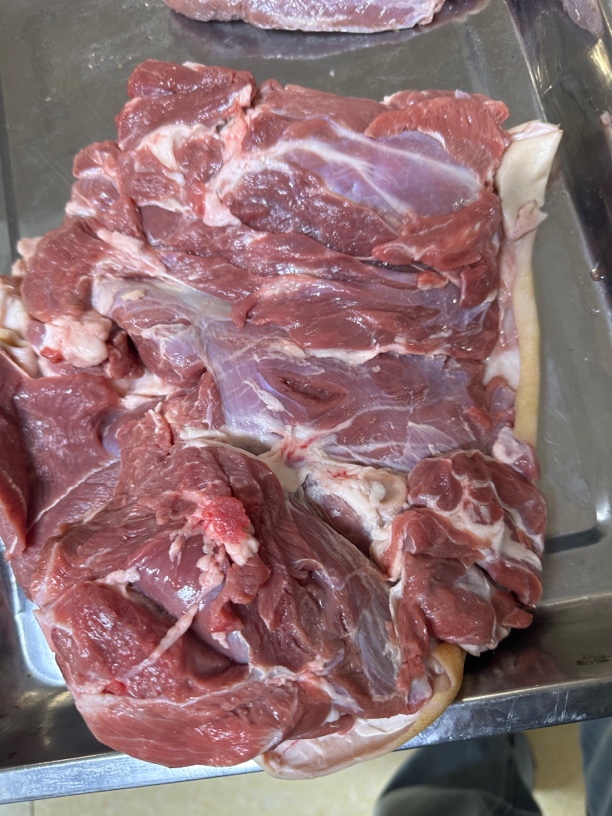 剔骨带皮羊肉腿肉（精肉无骨）东北溜达羊  火燎毛 冷冻发货 中通
