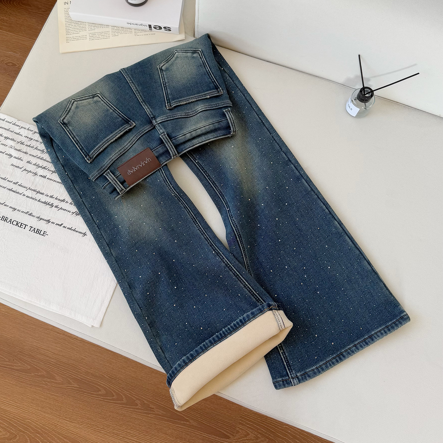 星空蓝烫钻弹力加绒微喇牛仔裤女2025冬季新款高腰显瘦复古马蹄裤