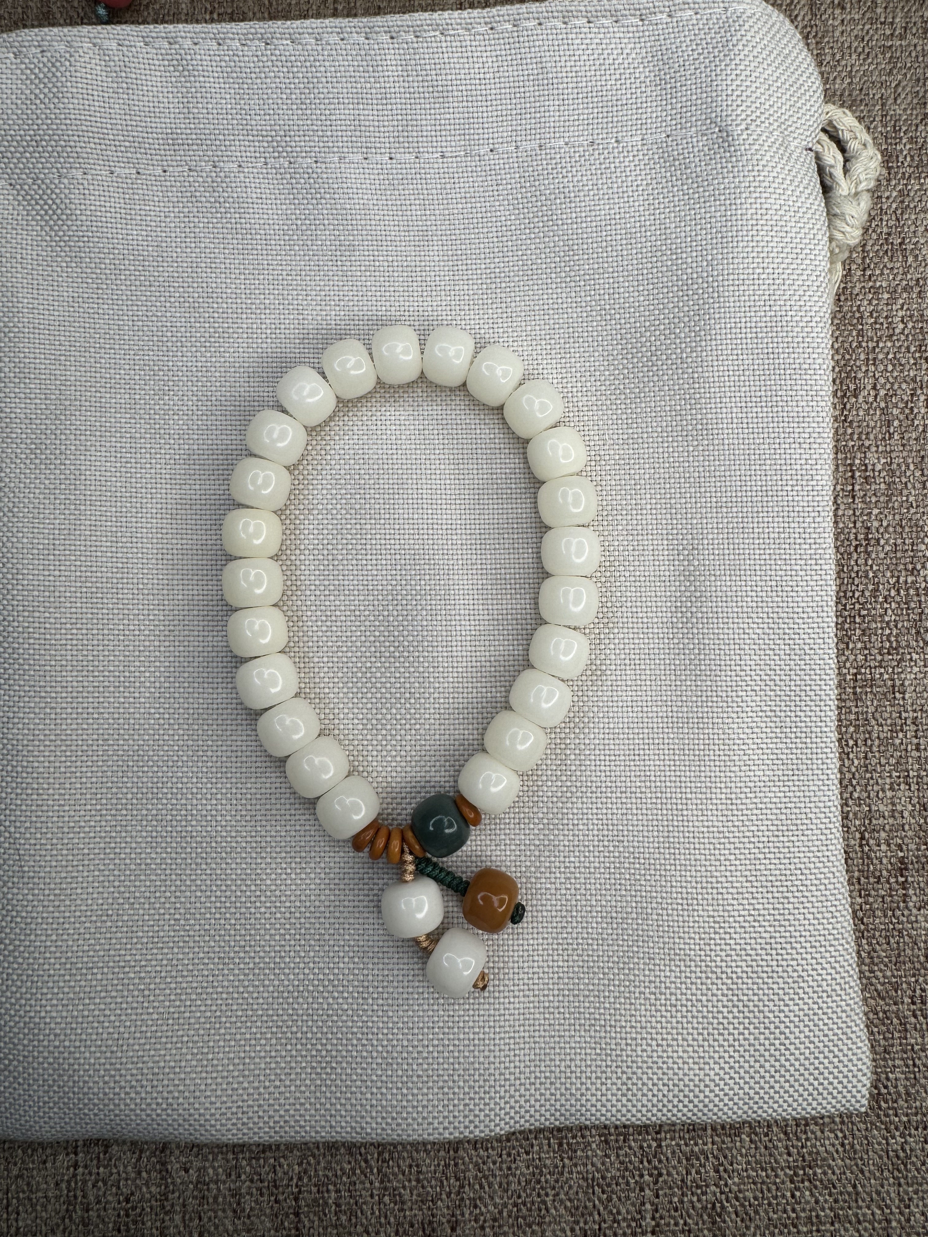 【白玉单圈】卡8*10 原生态白玉菩提精品高抛料 