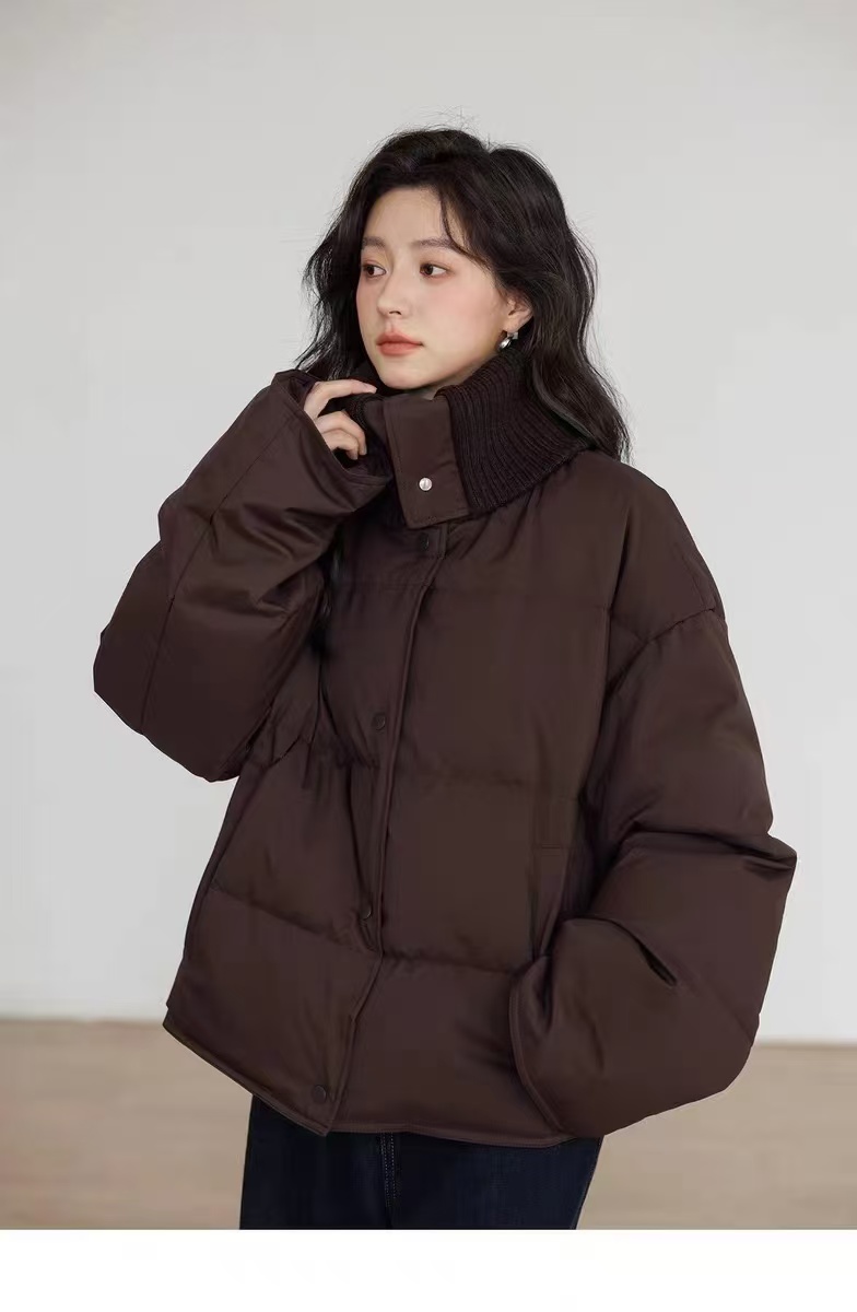 加厚保暖短款简约针织领拼接白鸭绒羽绒服