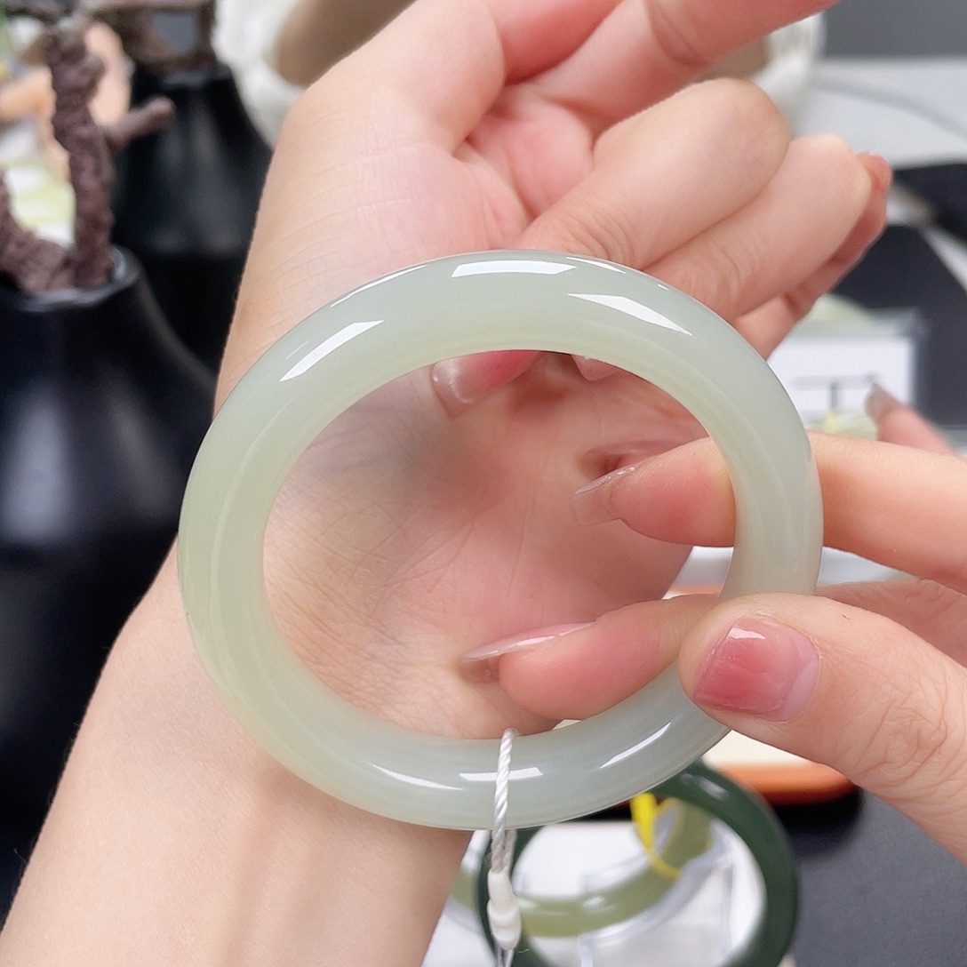 和田玉手镯55未镶嵌