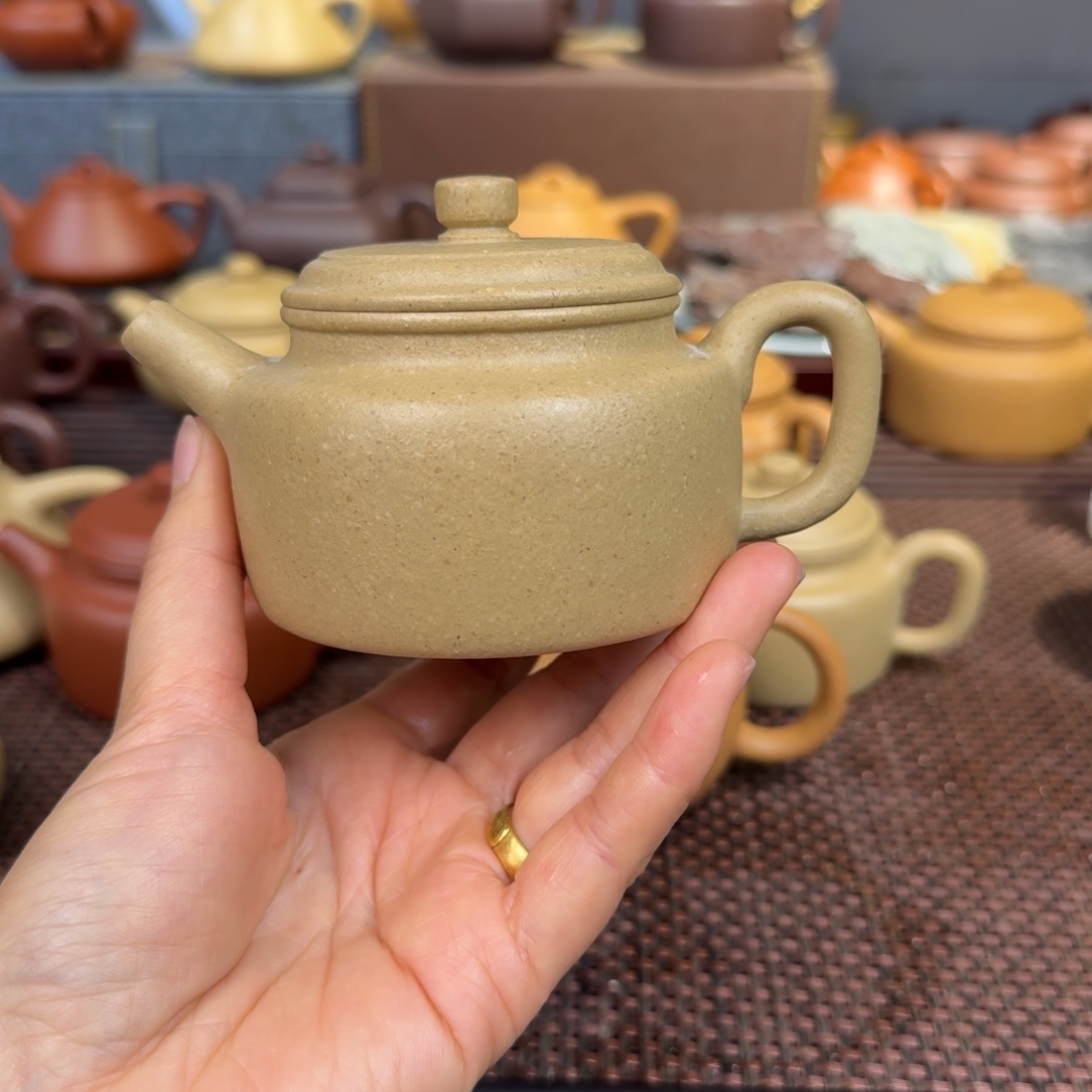 本山绿泥茶壶梨皮200毫升左右