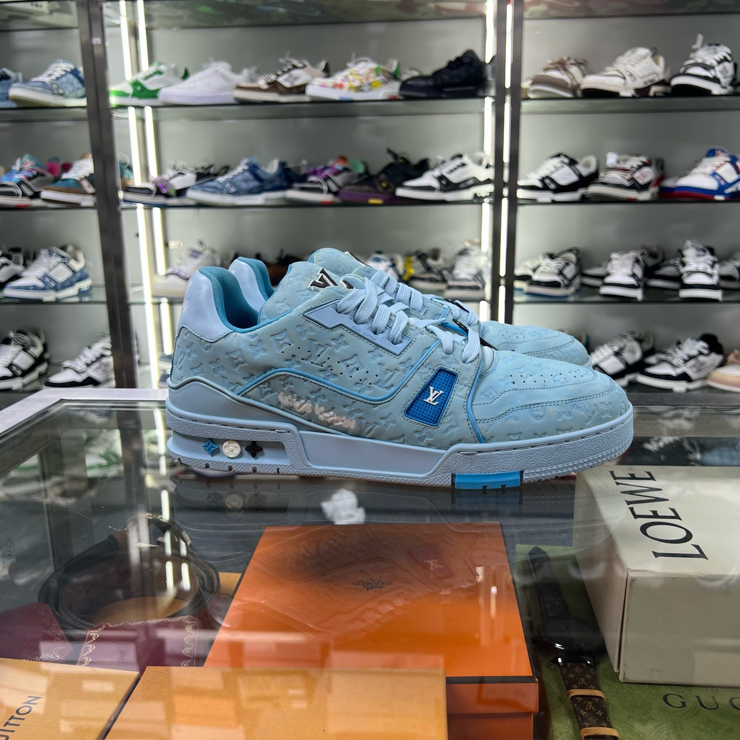 99新 LouisVuitton/路易威登 TRAINER TYLER蓝满印41.5码 DY12963