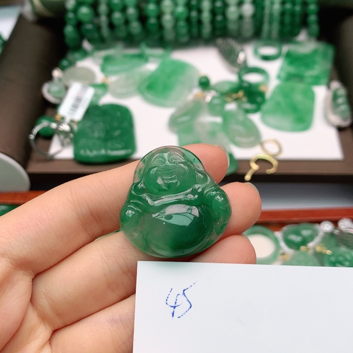 石英质玉颈饰未镶嵌h****h