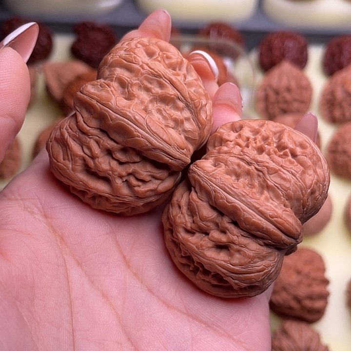 文玩核桃吊坠吴*鹏元宝