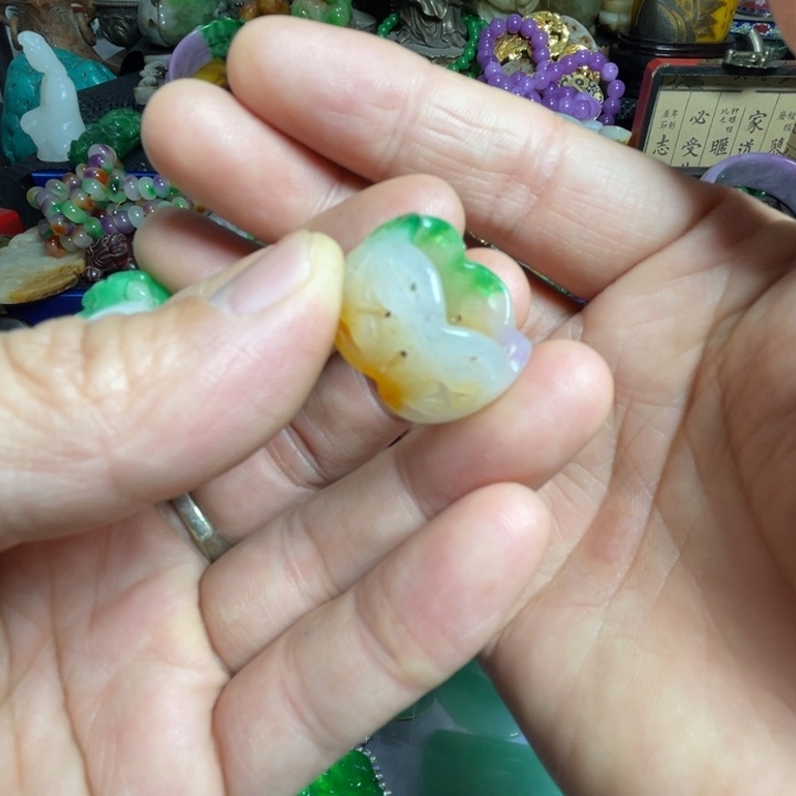 南***星滴血莲花菩提吊坠