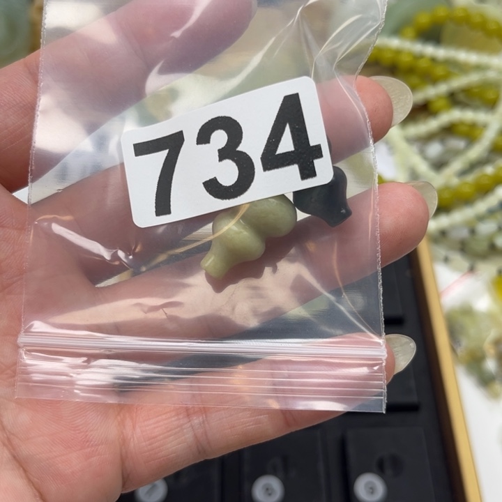 蛇纹石玉未镶嵌珠宝半成品