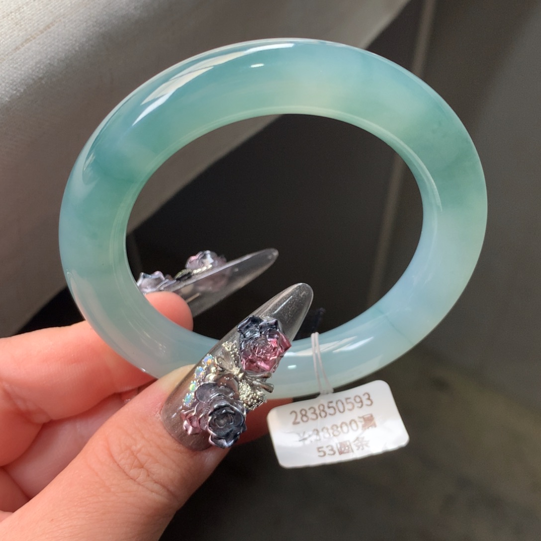 翡翠手镯未镶嵌冰胶蓝圆条