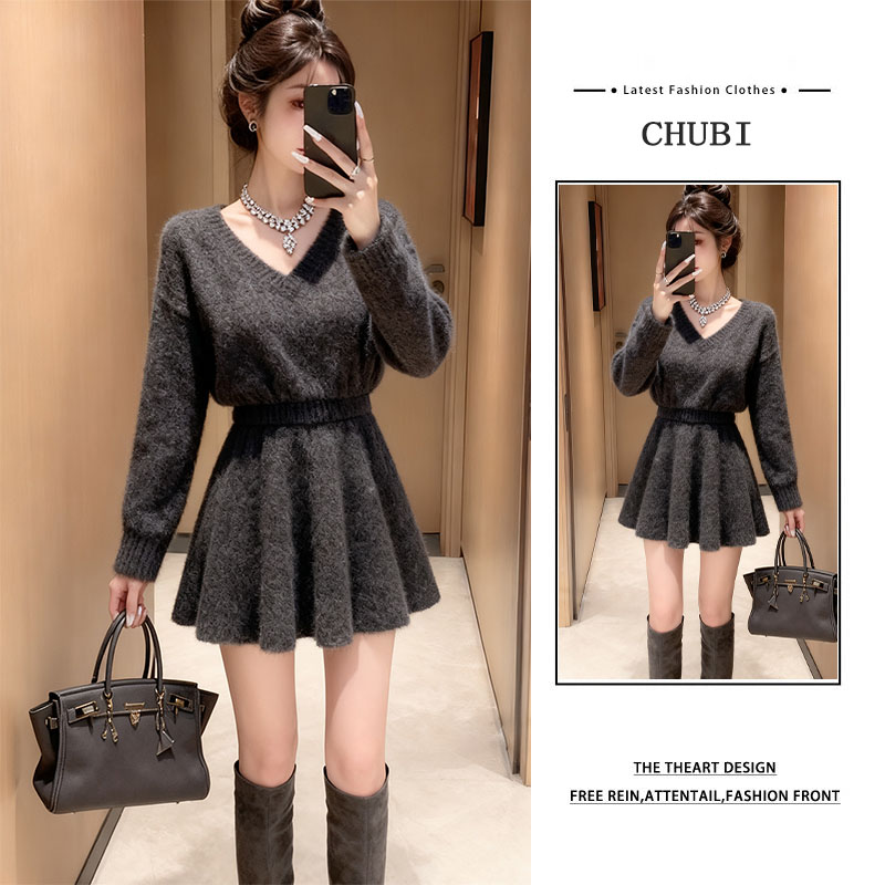 2025秋冬季新款套装女V领气质显瘦针织毛衣搭配A字针织短裙两件套