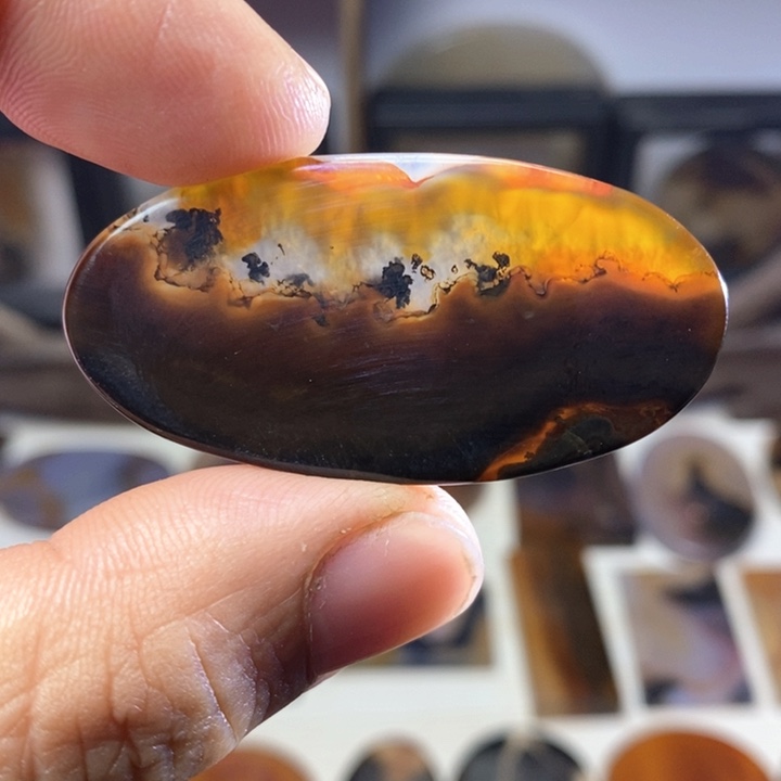 玛瑙/玉髓颈饰未镶嵌