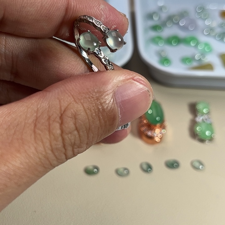 哈****翡翠银S925镶嵌戒指