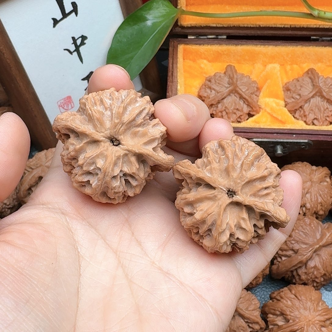文玩核桃把件红****40苹果核桃