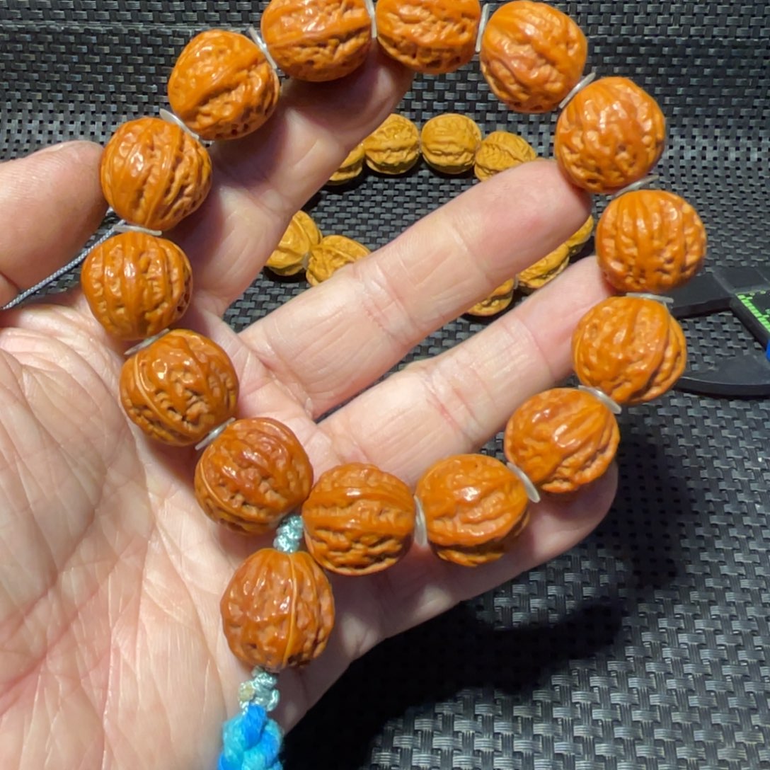文玩核桃手串龙脊京八棱19红皮