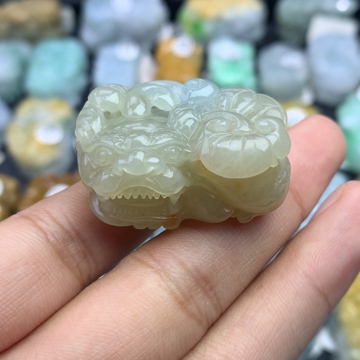 翡翠颈饰未镶嵌天然缅甸翡翠