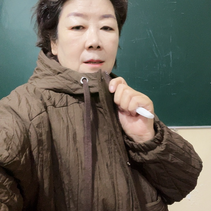 三醋酯纤维咖啡色棉衣纸样