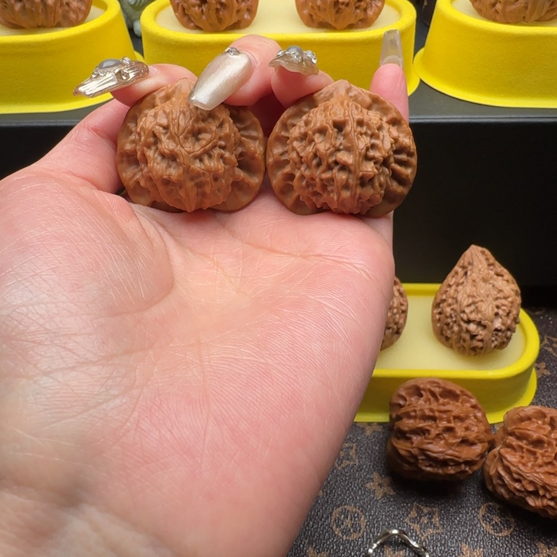 猴头核桃吊坠38野生宽边