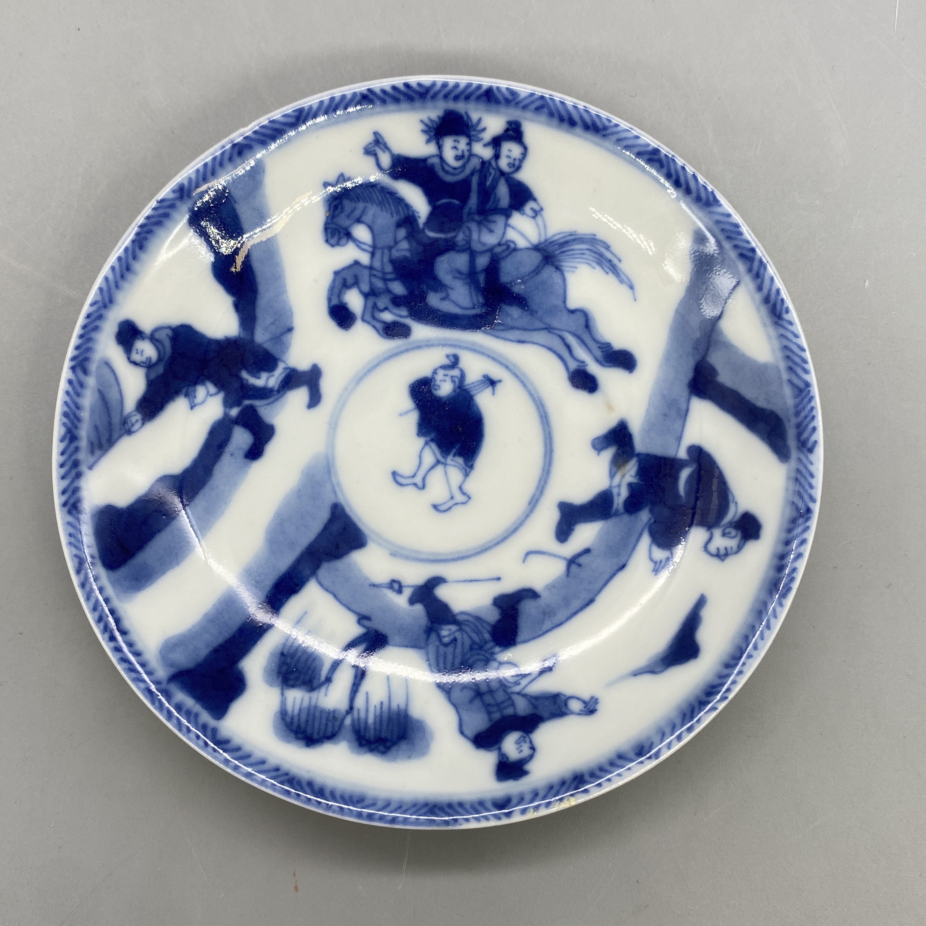 52501065*清康熙青花人物故事纹碟/瓷器五/江苏省文物总店