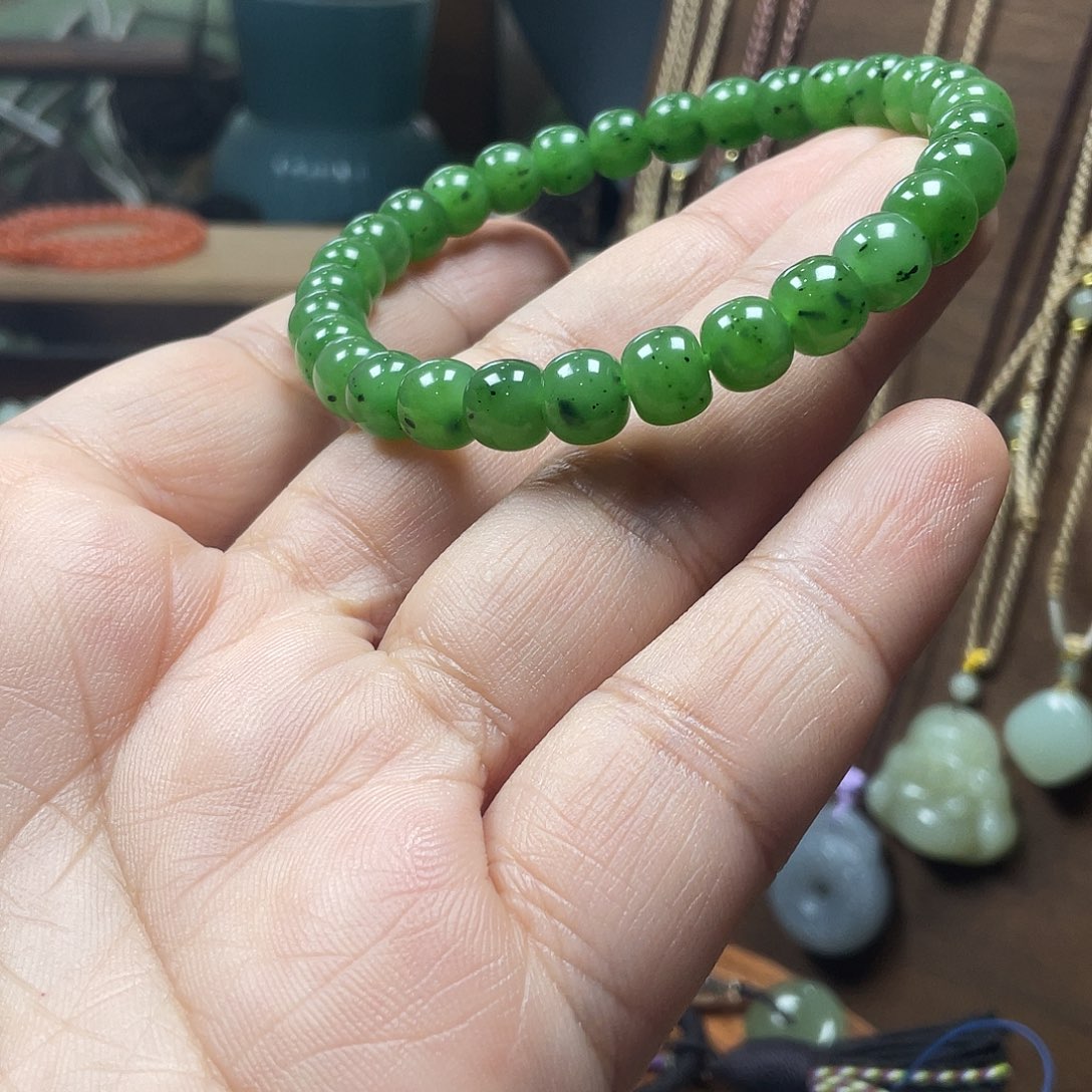 和田玉未镶嵌手串