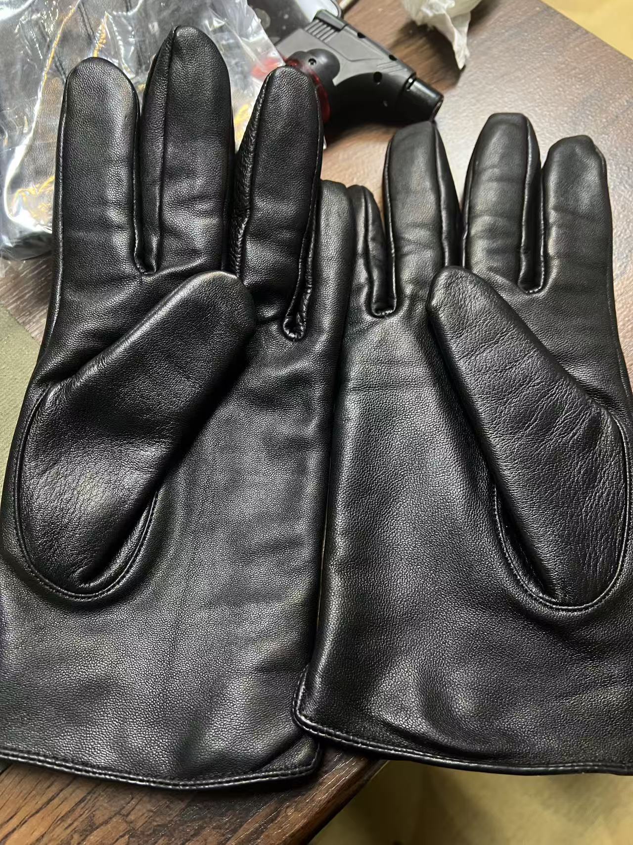 泰宇户外羊皮手套