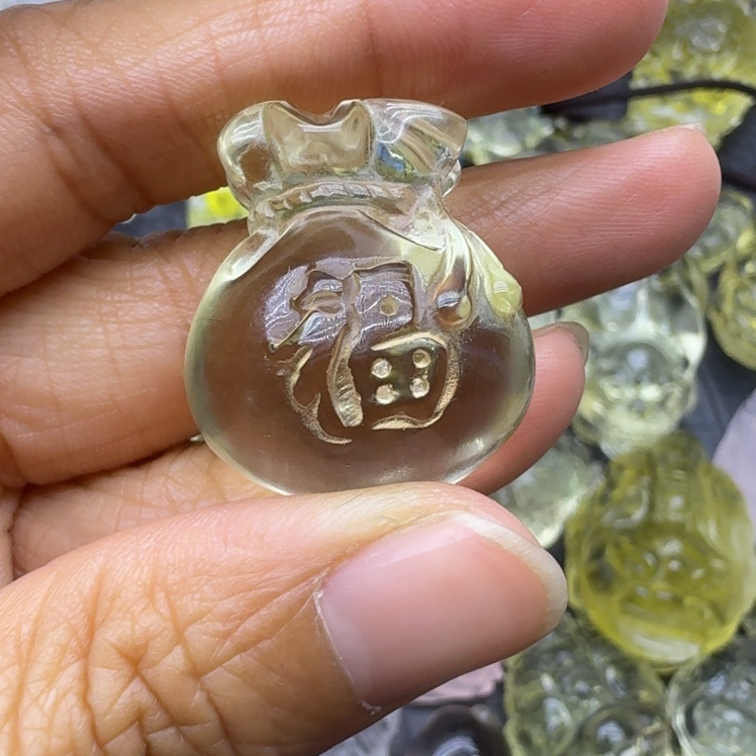 未镶嵌水晶珠宝半成品