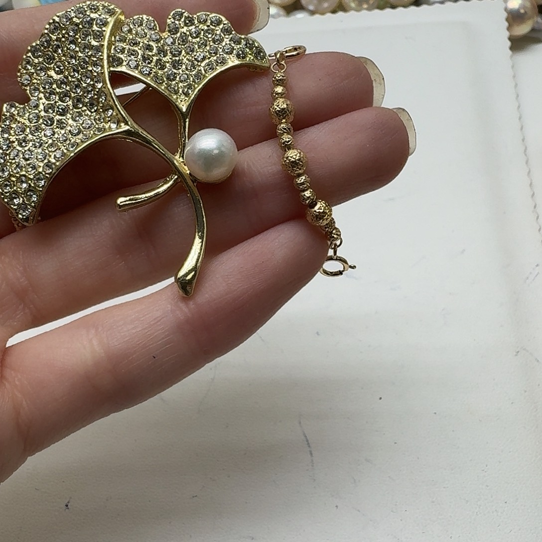 颈饰18K金镶嵌淡水珍珠