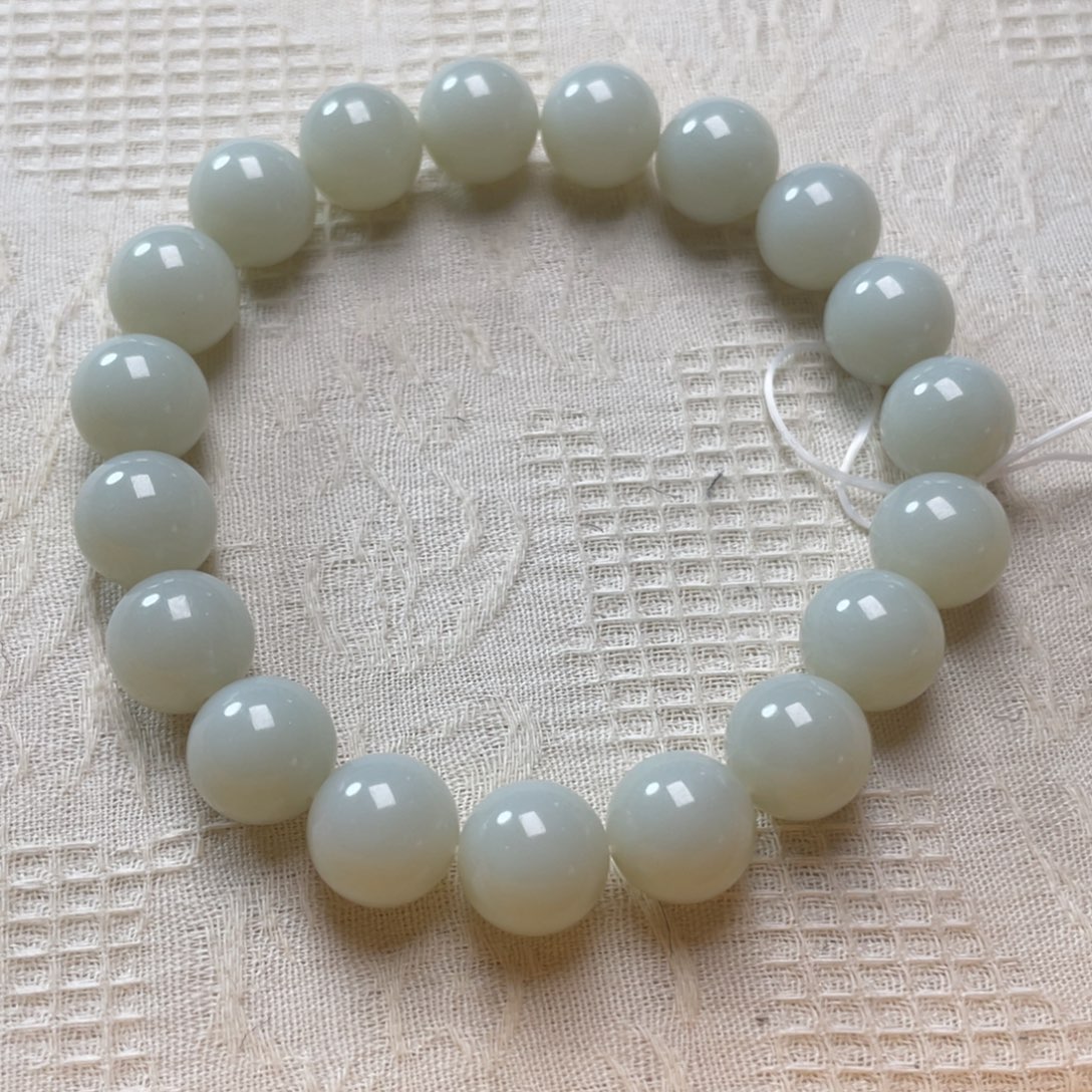 和田玉未镶嵌颈饰3