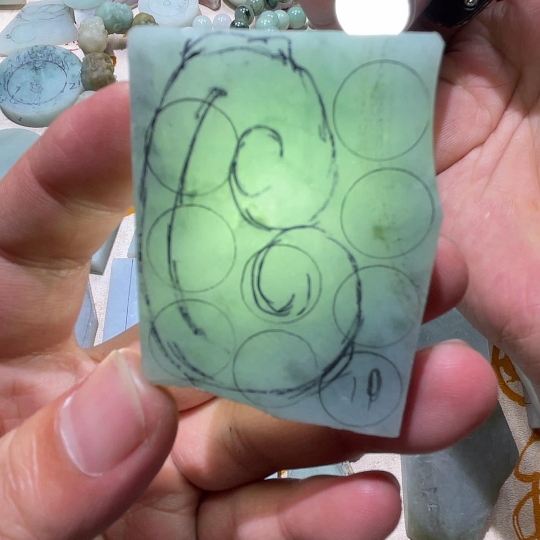 翡翠未镶嵌颈饰天然缅甸A货翡翠毛料