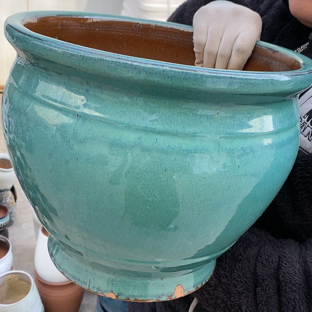 紫砂花盆瑕疵口33高27