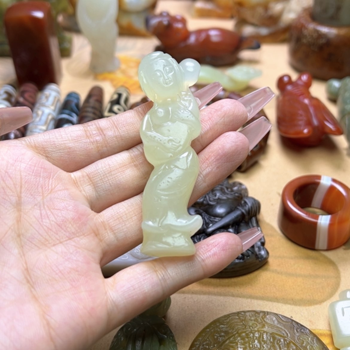 【闪购商品】蛇纹石玉颈饰未镶嵌