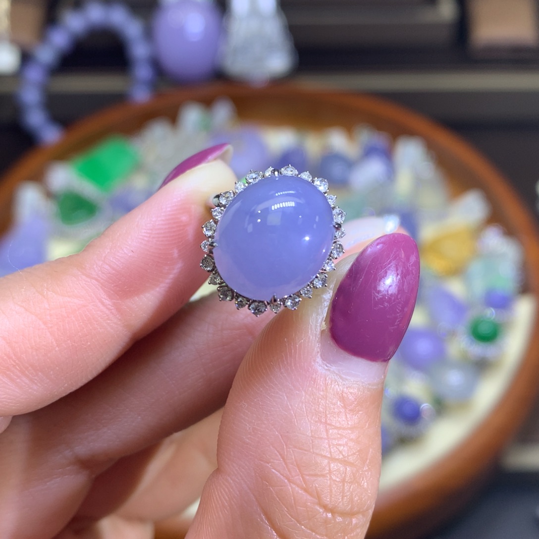 翡翠戒指18K金镶嵌翡翠