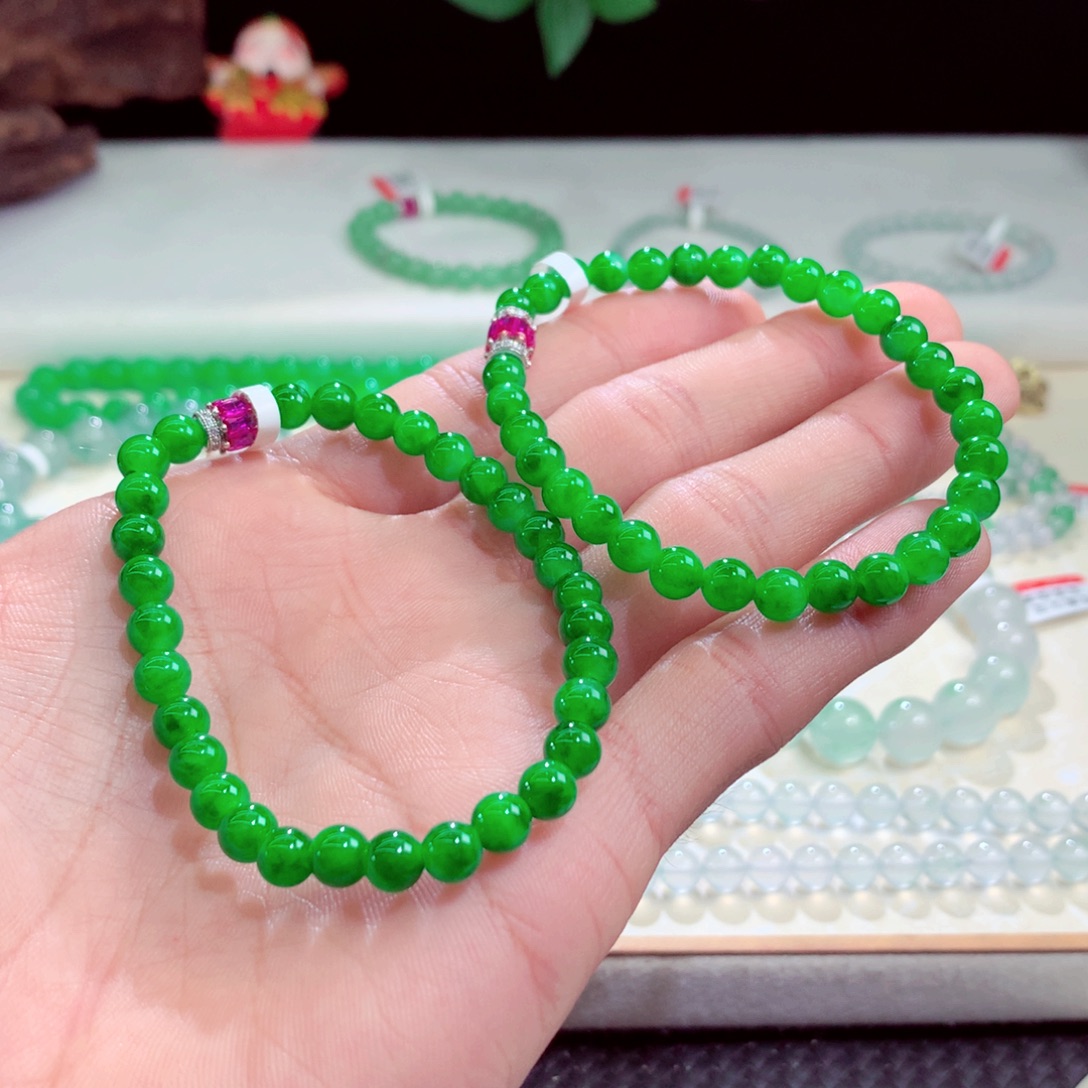 翡翠未镶嵌手链15万一条任意挑选