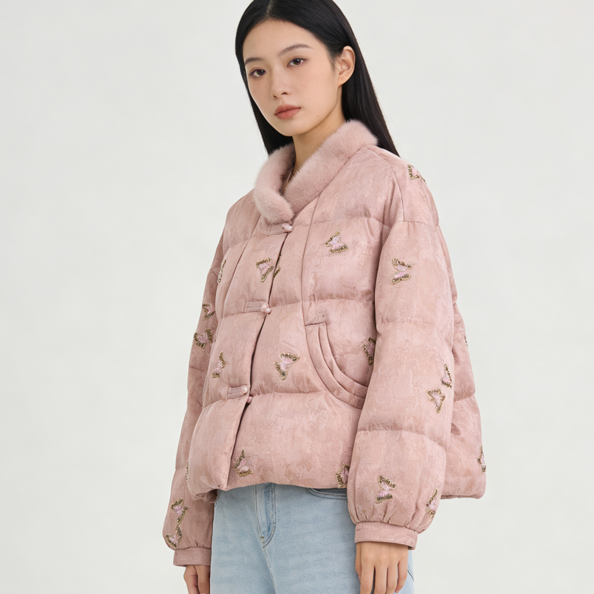 DY3329樱美嘉90白鹅绒服羽绒新中式秋冬新款水貂毛领外套女刺绣