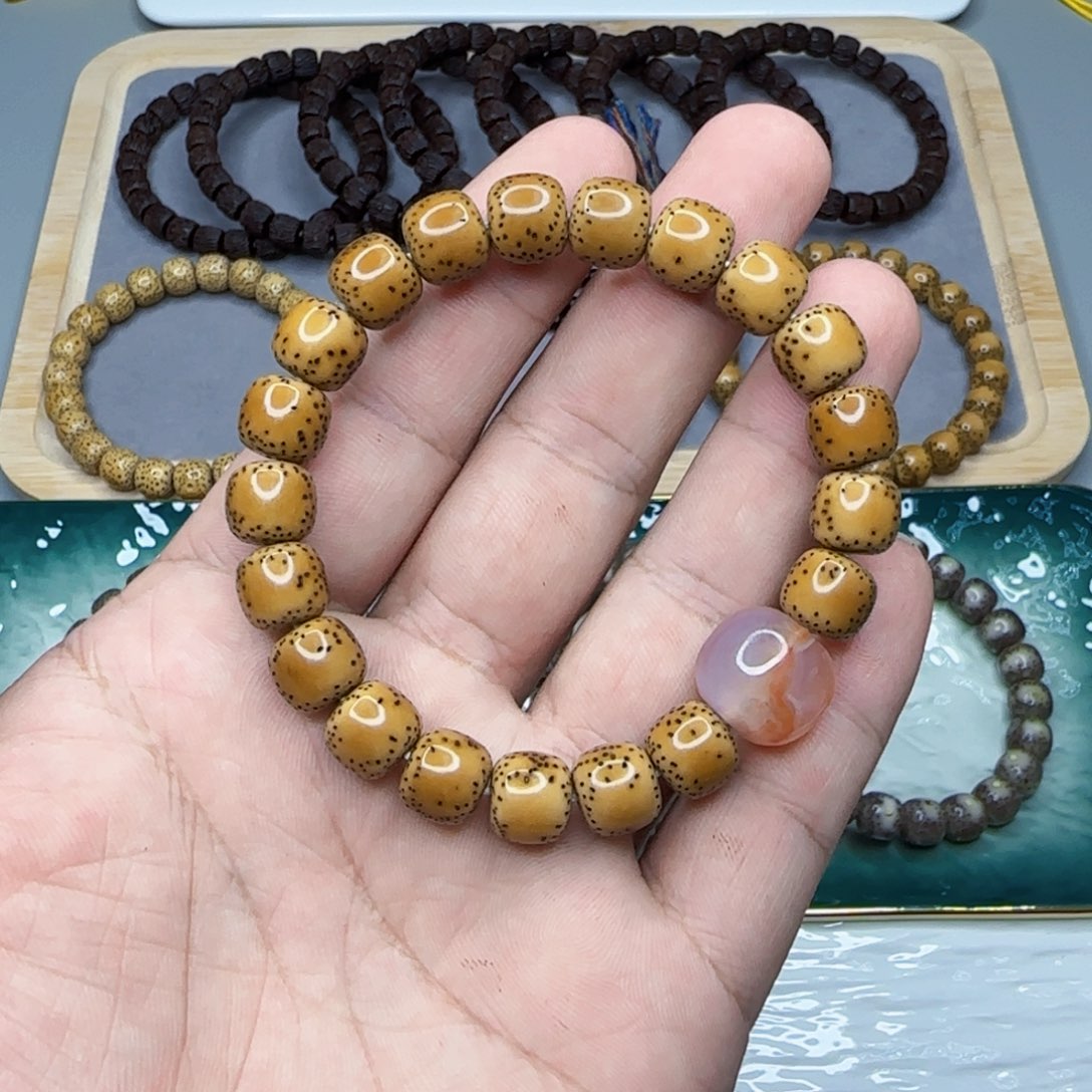 星月菩提吊坠星月菩提