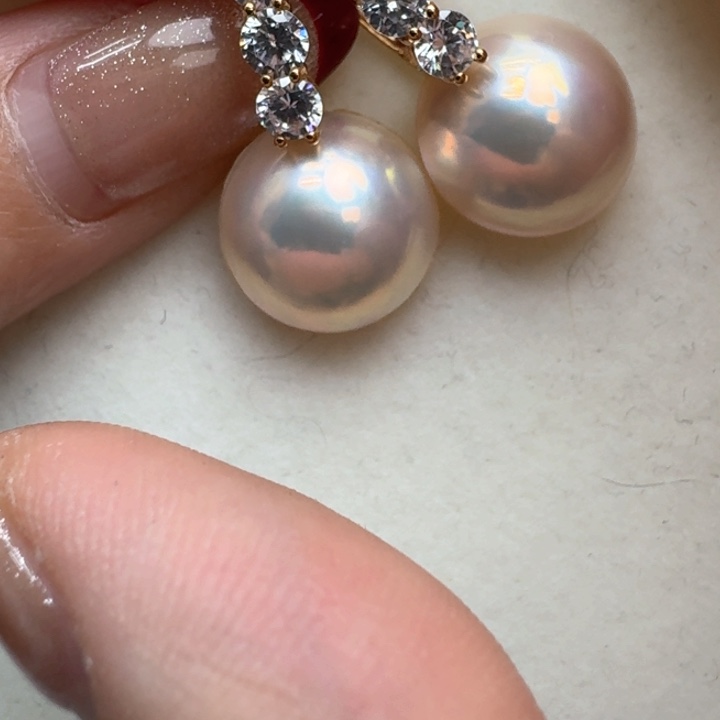 拼合珍珠（马贝珠）耳饰18K金镶嵌