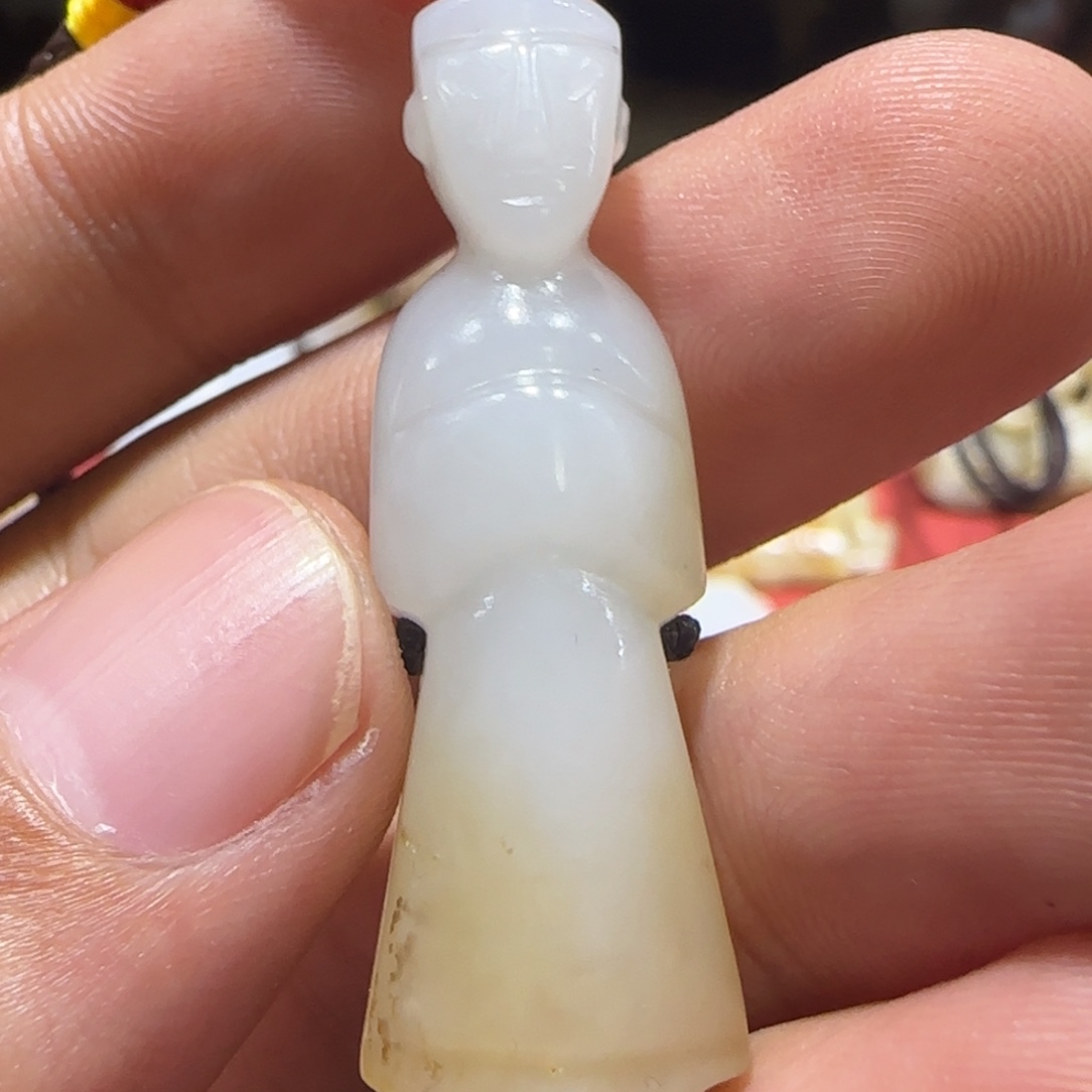 新***长颈饰未镶嵌和田玉