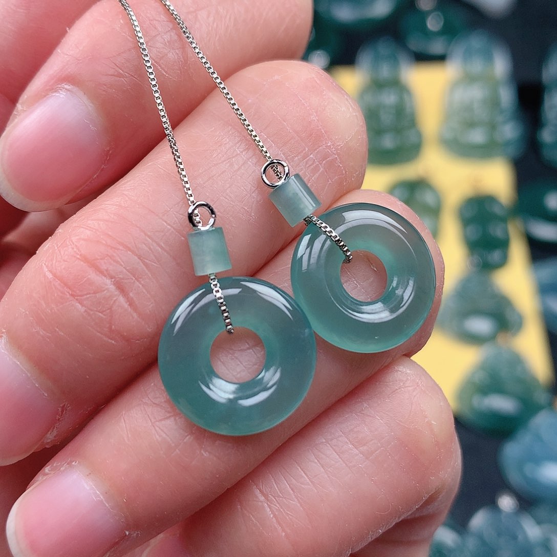 翡翠吊坠(不含链)未镶嵌吊坠