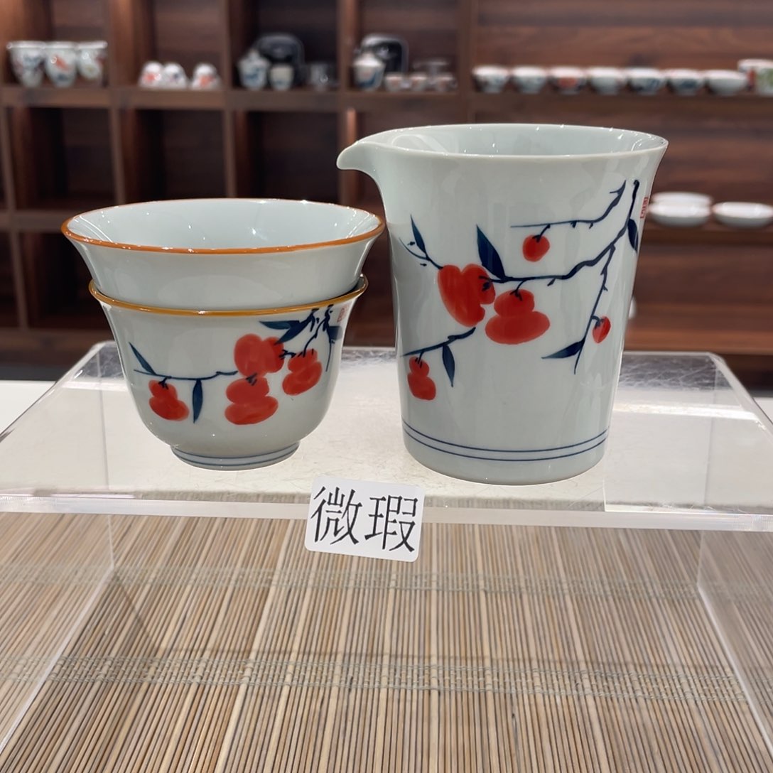 釉下手绘茶具微瑕