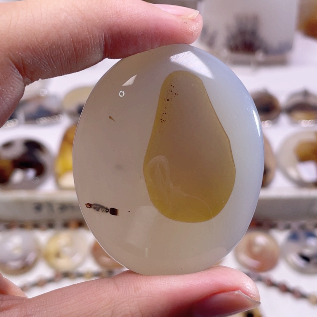 玛瑙/玉髓未镶嵌珠宝奇石