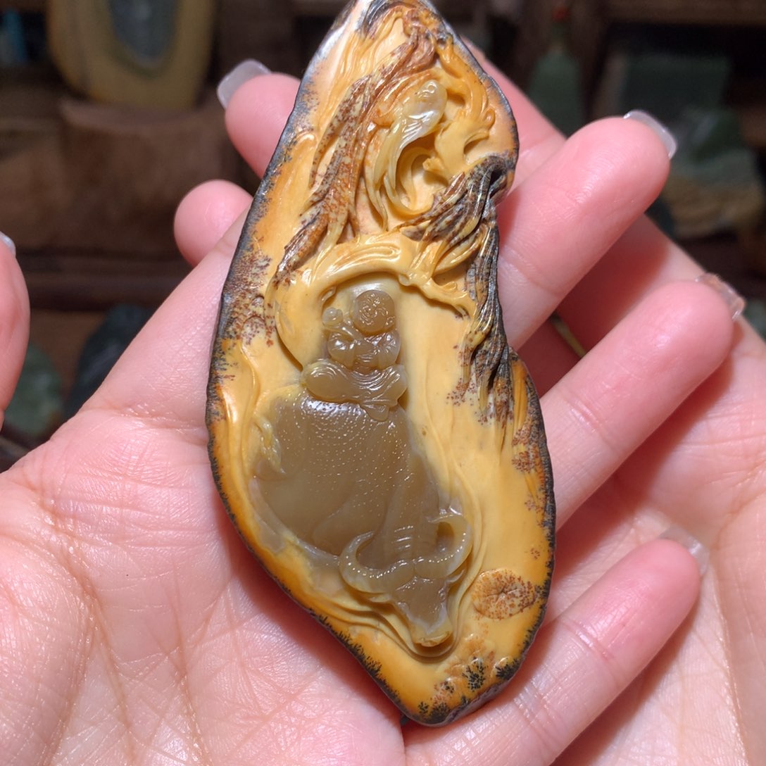 岫岩河磨玉（透闪石质玉）把件未镶嵌高**水