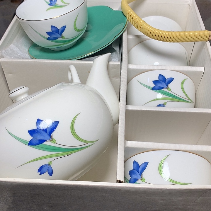 瓷片没想到他是真的这么帅呢还是