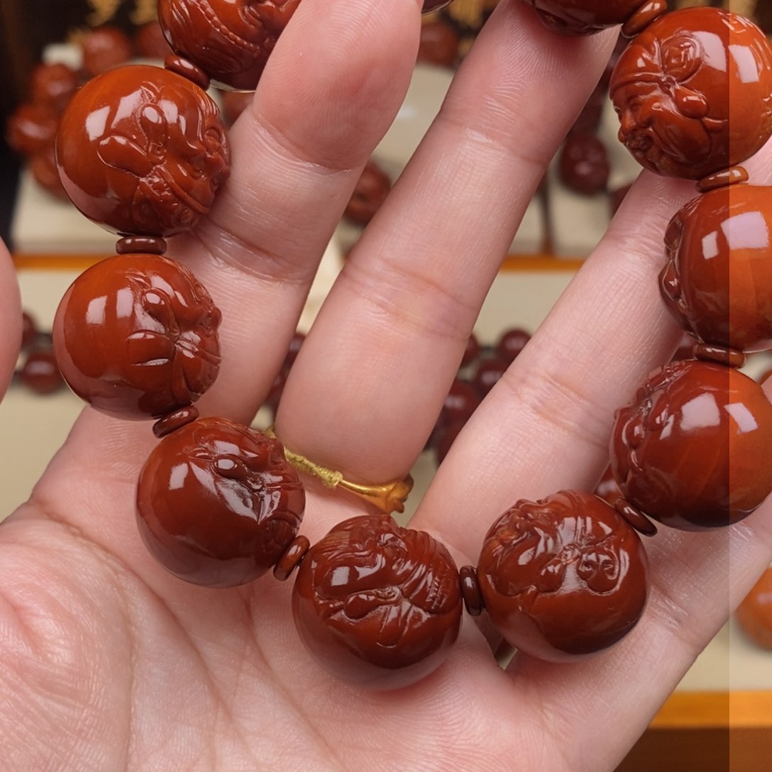 橄榄核吊坠逝**年正圆财神