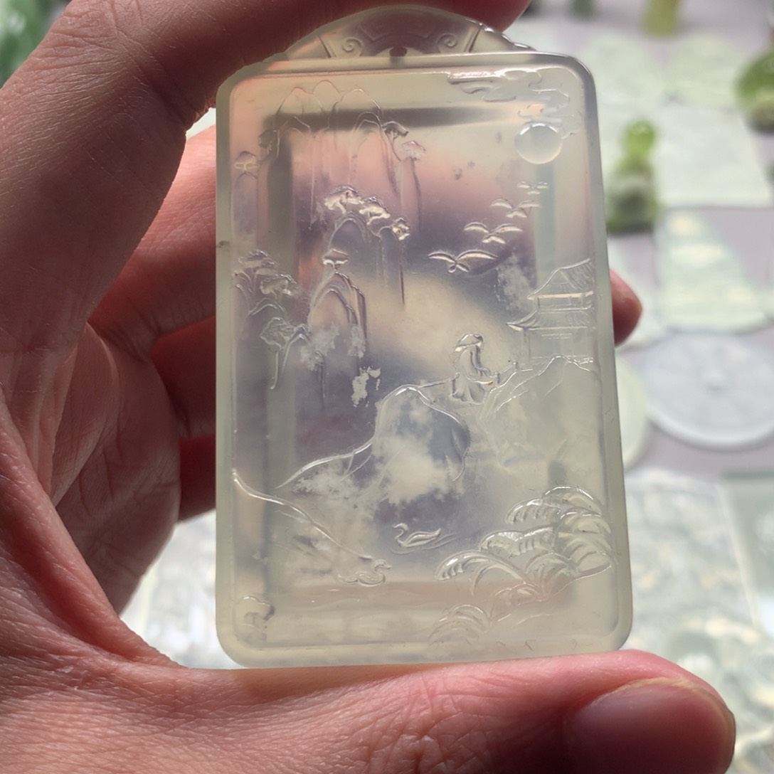 蛇纹石玉颈饰未镶嵌